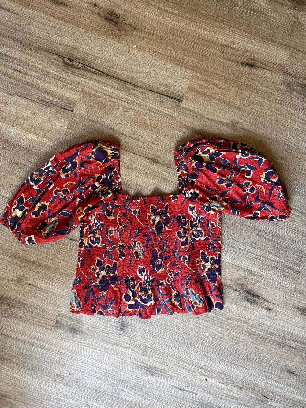 bp Red Floral Puff-Sleeve Smocked Crop Top